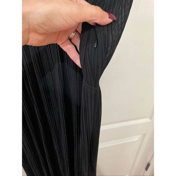 Banana Republic Ana Pleated Maxi Dress Size Medium - Picture 8 of 9